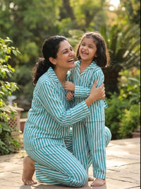 Turquoise stripes mom twinning pajama sets