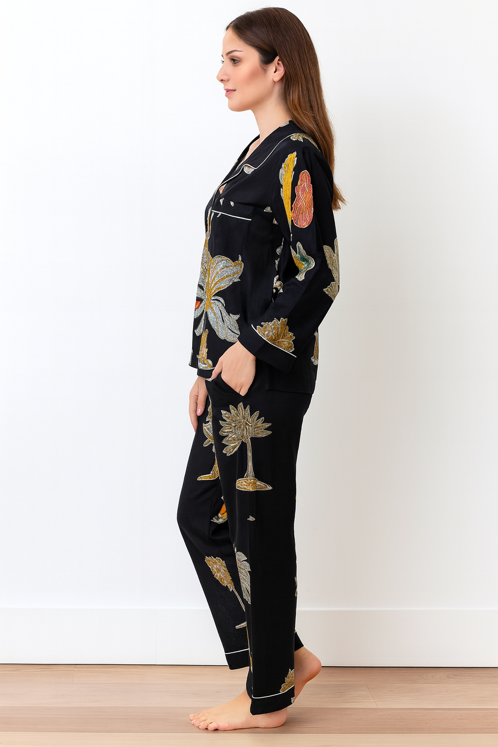 Women Handcrafted Black Jungle Palm Tree Night Suits