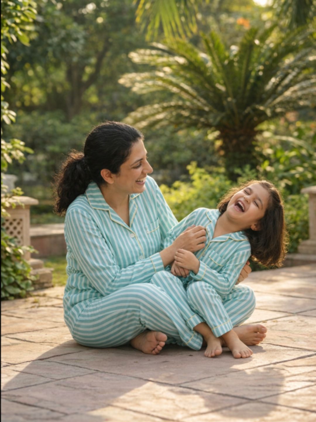 Turquoise stripes mom twinning pajama sets