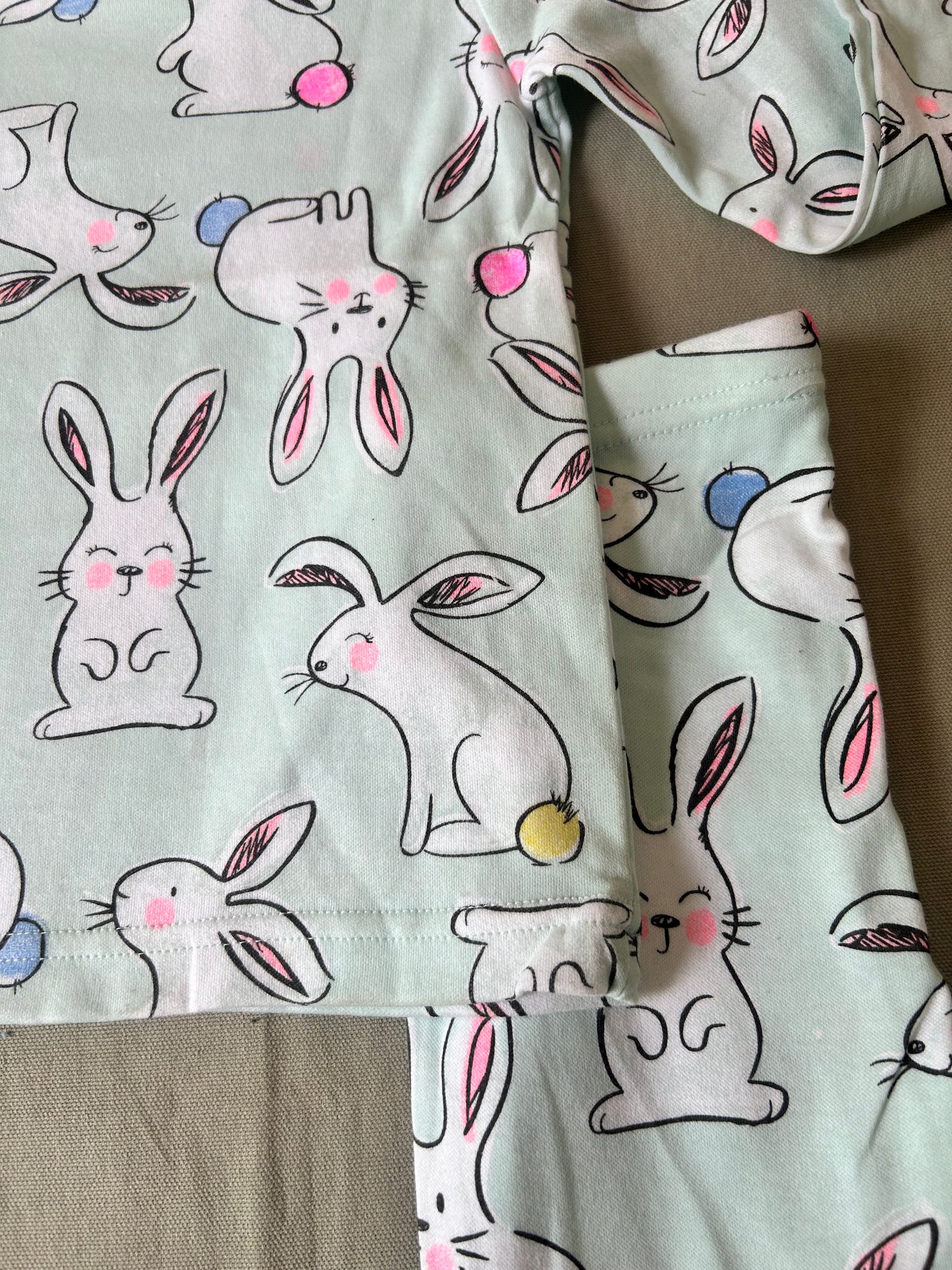 Mischievous bunnies Kids Loungewear