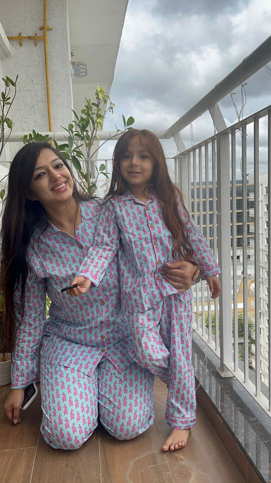 Clever Bunny Mom daughterTwinning sets